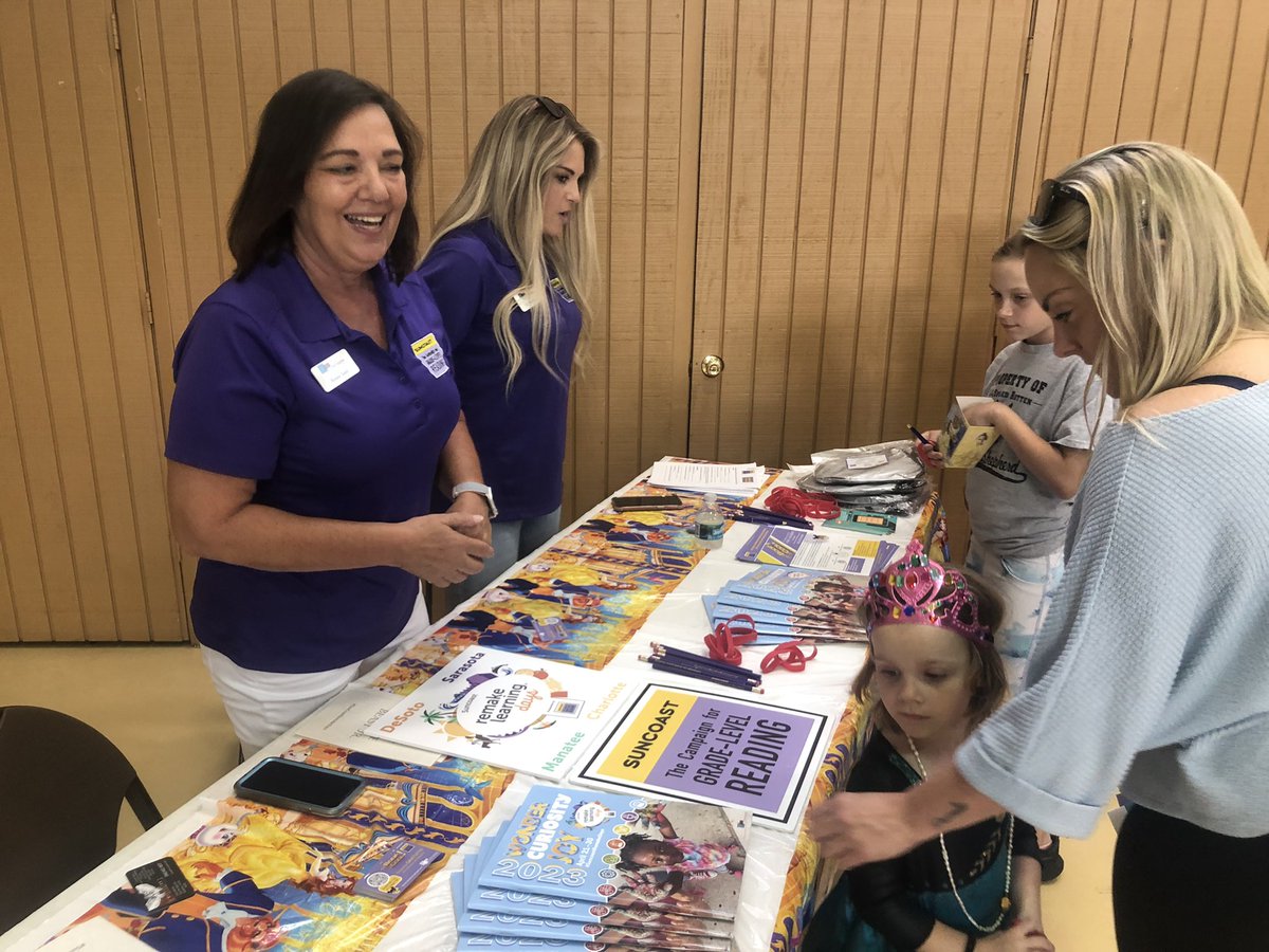RachelPloss's tweet photo. Tonight families get to be the guest at @StJosephSchools for Beauty and The Beast 🌹families can make crowns, get books, and picture with the cast before the show! 🎥 As a part of #SuncoastRemakeDays I can’t wait to see what families learn about theater! @SuncoastCGLR https://t.co/NuSBf8mHHb