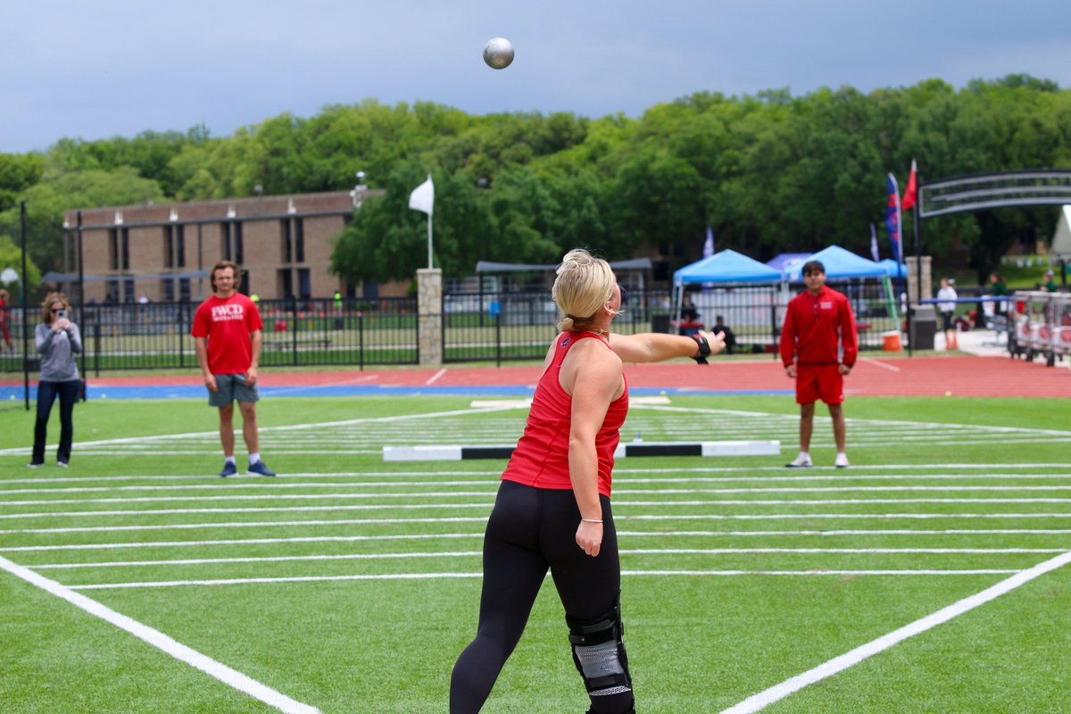 She's the SPC 3A Shot Put &amp; Discus State Champion. Next year, she'll be throwing for <a href="/run4okstate/">Oklahoma State XC/T&F</a> . Congratulations on a great SPC career, <a href="/SuttonHoward14/">Sutton Howard</a> of <a href="/FWCD_Athletics/">FWCD Athletics</a>.
<a href="/throwing_the/">The Throwing Factory</a> <a href="/ThrowSumthin/">Auntie Throw Sumthin - the Community Coach ⚪💣🥇</a> <a href="/nationalthrows/">National Throws</a> <a href="/LSCSN/">Lone Star Christian Sports Network (LSCSN)</a>