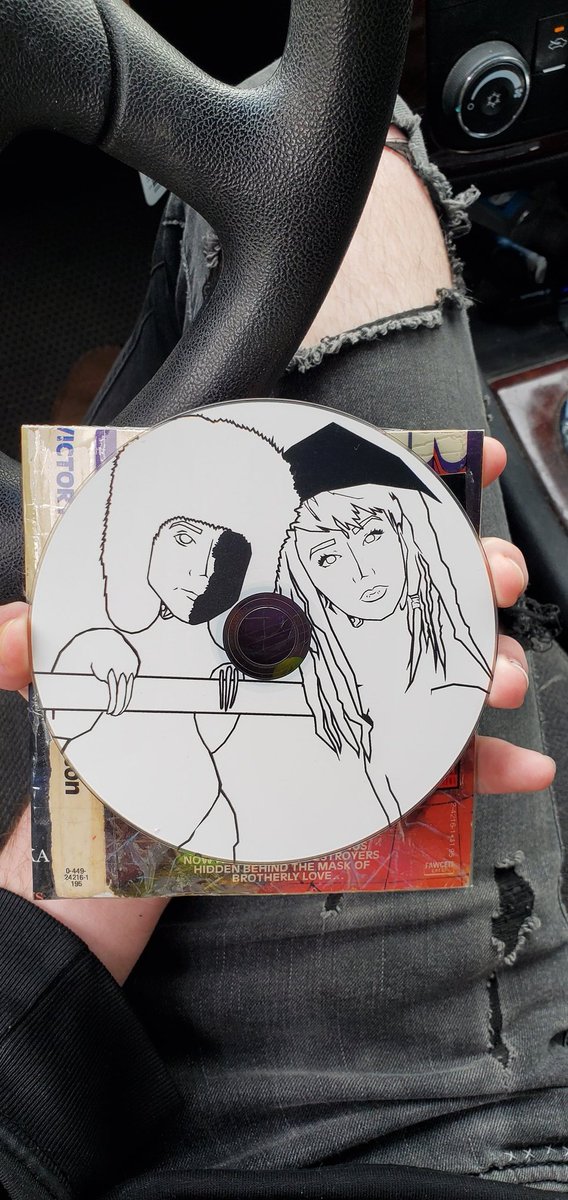 hazeliinut's tweet photo. @vantanarow my favorite cd https://t.co/P7h371hJgS