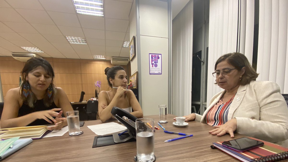 #AconteceAgora | A ministra @CidaMulheres concede entrevista sobre sua trajetória como militante pelos direitos das mulheres até sua chegada ao #MMulheres.

A pesquisadora chilena <a href="/giovannaroa/">Giovanna Roa Cadin</a> está desenvolvendo entrevistas com lideranças no Brasil, Chile, México e Colômbia.