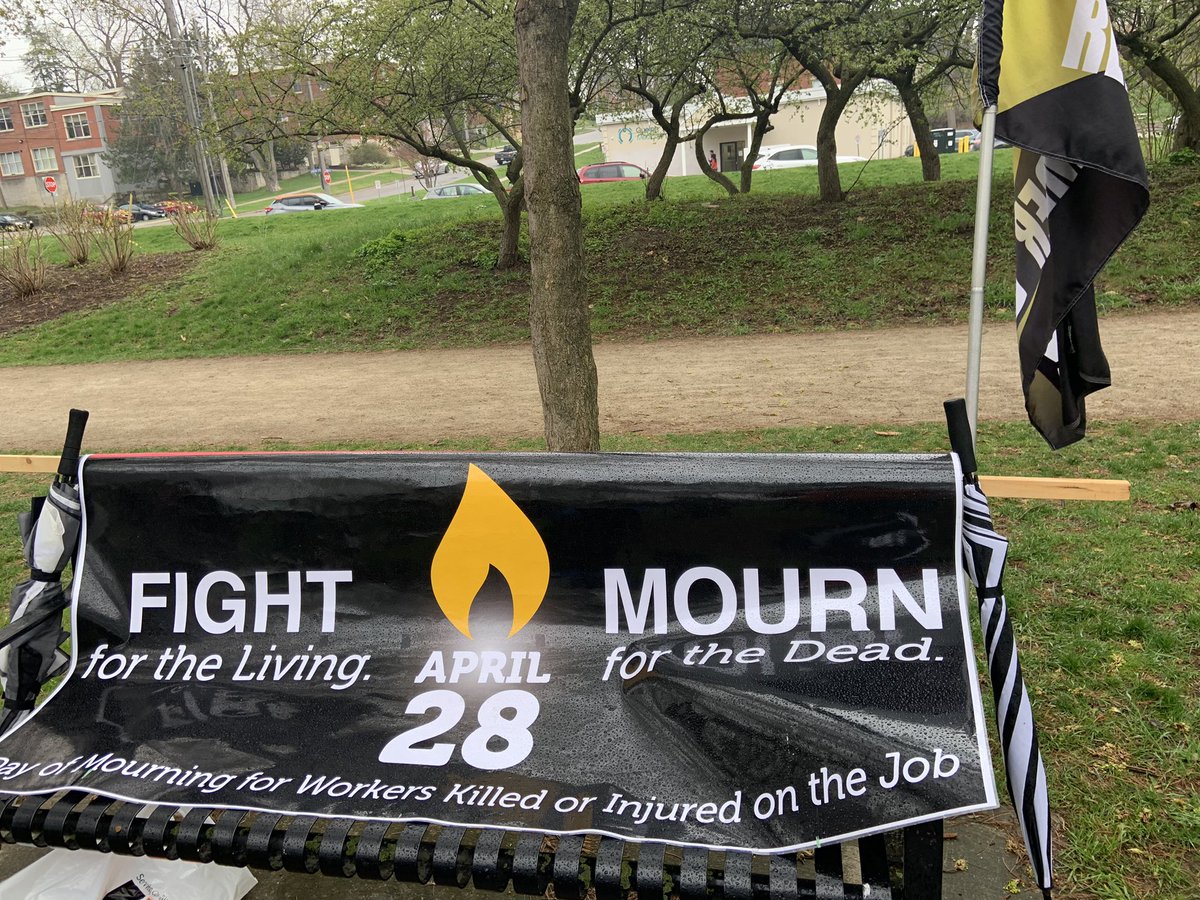 t_mathewson's tweet photo. #DayofMourning #CanLab #Guelph https://t.co/ZgbzNaPV1f