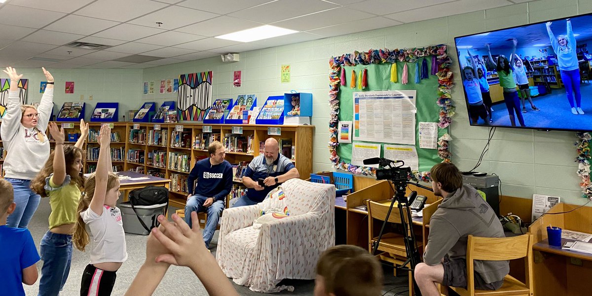 Lisa Blakely (@tnmomcounselor) on Twitter photo Seeing pics from the <a href="/SoddyLakers/">Soddy Elementary School</a> K-2 Career Day was a great end to a wk! Teachers and Ss from <a href="/Sequoyah_HCS/">Early Technical College at Sequoyah High School</a> and <a href="/FRI_TIM3_SDHS/">T.I.M.3 SDHS</a> helped build elem Ss’ exposure to careers and the opportunities in our <a href="/HCSNorthRiver/">HCSNorthRiver</a> secondary schools. They were a big hit! <a href="/HCSfutureready/">Office of Future Ready Students</a> Seeing pics from the <a href="/SoddyLakers/">Soddy Elementary School</a> K-2 Career Day was a great end to a wk! Teachers and Ss from <a href="/Sequoyah_HCS/">Early Technical College at Sequoyah High School</a> and <a href="/FRI_TIM3_SDHS/">T.I.M.3 SDHS</a> helped build elem Ss’ exposure to careers and the opportunities in our <a href="/HCSNorthRiver/">HCSNorthRiver</a> secondary schools. They were a big hit! <a href="/HCSfutureready/">Office of Future Ready Students</a>