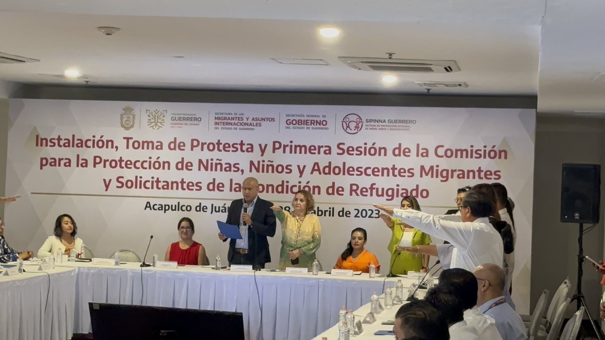 SEMARENgro's tweet photo. En la ciudad de Acapulco, el secretario Ángel Almazán Juárez, acudió a la instalación y Primera Sesión de la Comisión para la Protección Integral de Niñas, Niños y Adolescentes Migrantes y Solicitantes de la Condición de Refugiados, evento convocado por la @GuerreroSemai. (1/3) https://t.co/85SD8K03Az