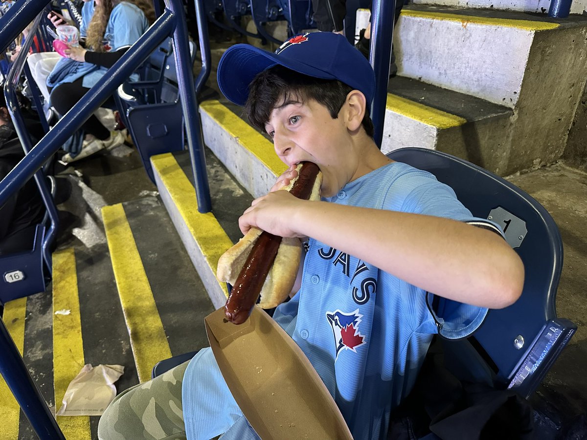 AnthonyWolch tweet media