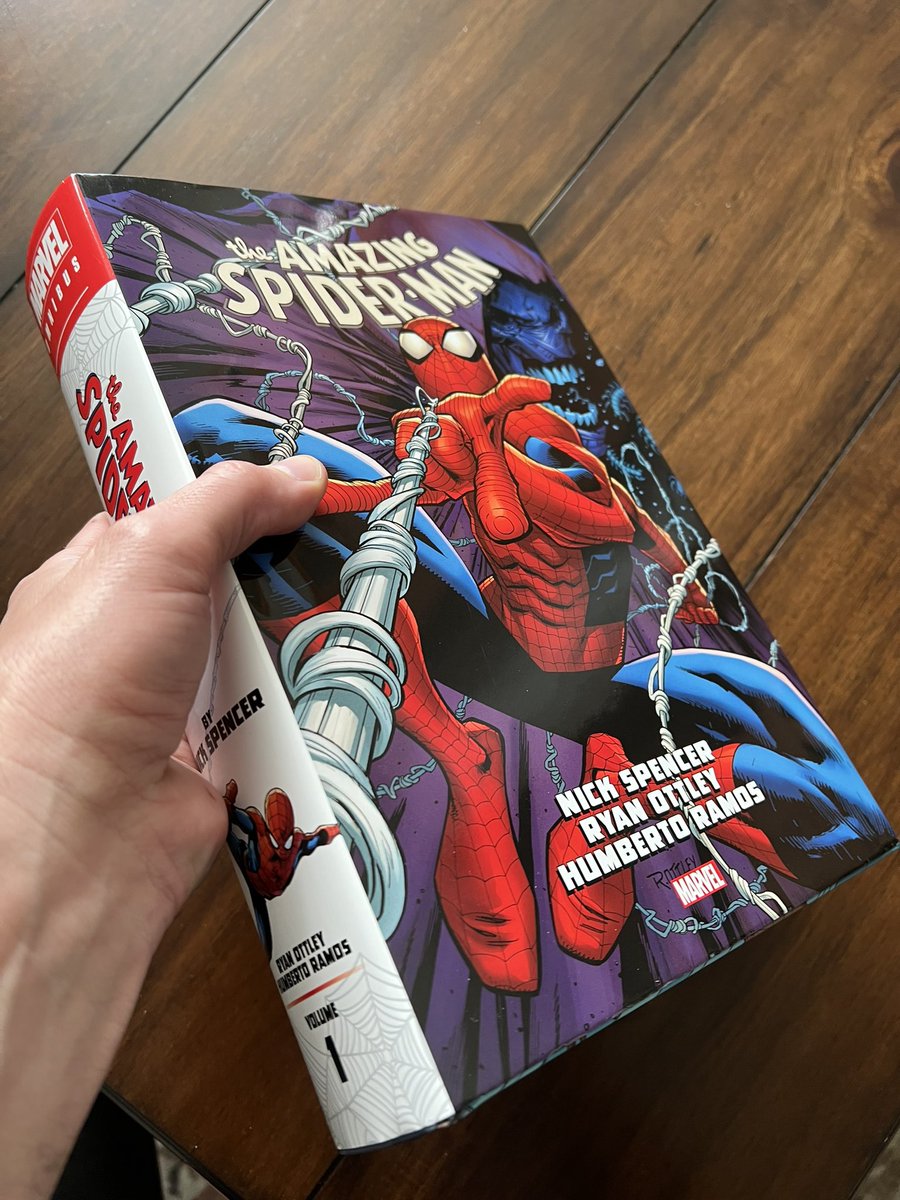 RyanOttley's tweet photo. This beast is perty.! Want my entire ASM run? It’s in this here Omnibus. Marvel kickin ass on this stuff! Super nice! https://t.co/cu6JZwSrri