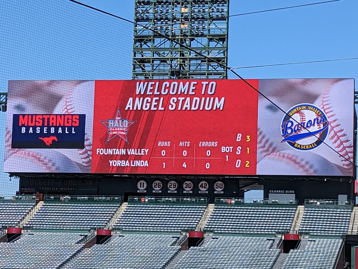 FVHS_Athletics's tweet photo. Baron Baseball going against Yorba Linda here at the Big A today in the final game of the regular season.
@paullopez63 @HurstFVHS @HBUHSD @perryjameslusc https://t.co/tpeV8x2SHE