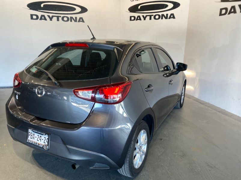 HondaInterlomas's tweet photo. Se vende Mazda Mazda 2 2017 Usado

  Precio: $ 268,500 MXN Negociable

  Transmisión: Automática

  Color: Gris

  Kilometraje: 74,455Km.

  Ubicación: Huixquilucan, México

  ref20664715 #MaxiPublica #AutosEnVenta https://t.co/I0v2KAJNkz