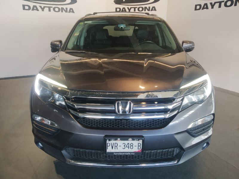 HondaInterlomas's tweet photo. Se vende Honda Pilot 2016 Usado

  Precio: $ 453,500 MXN Negociable

  Transmisión: Automática

  Color: Gris

  Kilometraje: 133,586Km.

  Ubicación: Huixquilucan, México

  ref20581650 #MaxiPublica #AutosEnVenta https://t.co/JsTlRKJ1Ls