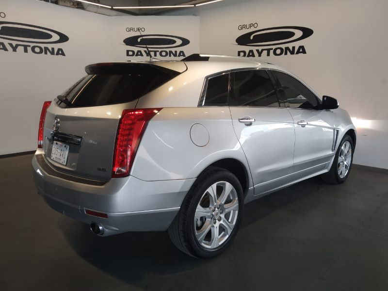 HondaInterlomas's tweet photo. Se vende Cadillac SRX 2013 Usado

  Precio: $ 309,000 MXN Negociable

  Transmisión: Automática

  Color: Plata

  Kilometraje: 84,354Km.

  Ubicación: Huixquilucan, México

  ref20714860 #MaxiPublica #AutosEnVenta https://t.co/BnxHN2NQK0