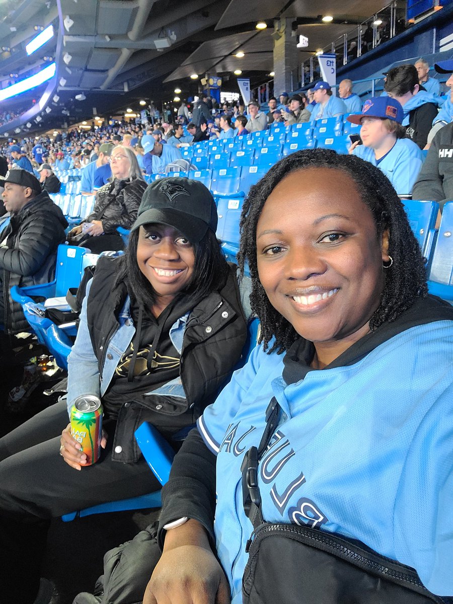 michelleshaw910's tweet photo. Happy Birthday OD!!!! #NextLevel https://t.co/vciAJjUYW8