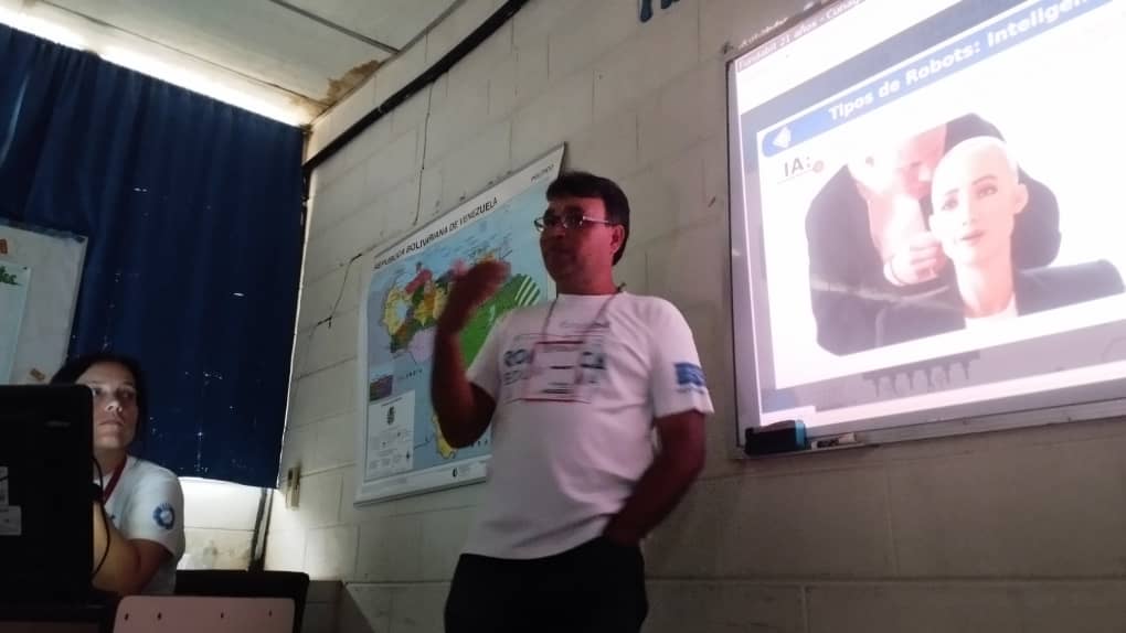 fundabitguaric2's tweet photo. @Fundabit_  estuvo presente en el #FLISol2023 Calabozo, gracias a las políticas Educativas  del Presidente @NicolasMaduro con el Proyecto de Robótica Educativa ponente Tutor Cbit  Franklin Carapa #JusticiayReparación https://t.co/UcULe8OtFl
