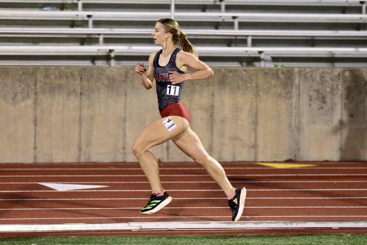 OmahaTFXC's tweet photo. 𝒦𝒾𝓅 𝒥𝒶𝓃𝓋𝓇𝒾𝓃 𝐼𝓃𝓋𝒾𝓉𝒶𝓉𝒾𝑜𝓃𝒶𝓁

5000m ladies shine ✨(a thread)

5th place - Maya Nachtigal - 17:32.94 (PR)
10th place - Lauren Metzger - 17:36.04 (season best)
12th place - Kamryn Ensley - 17:38.44
Maret Elgren - 18:20.61 (:26.26 PR)

#OmahaTFXC | ⚫️🔴🐮 https://t.co/YNS3D82Ubi