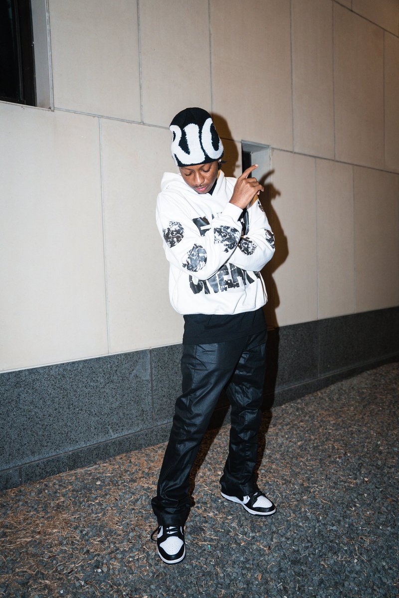 LulCari's tweet image. Ima make em lost count if they addin up the total.. 🏆