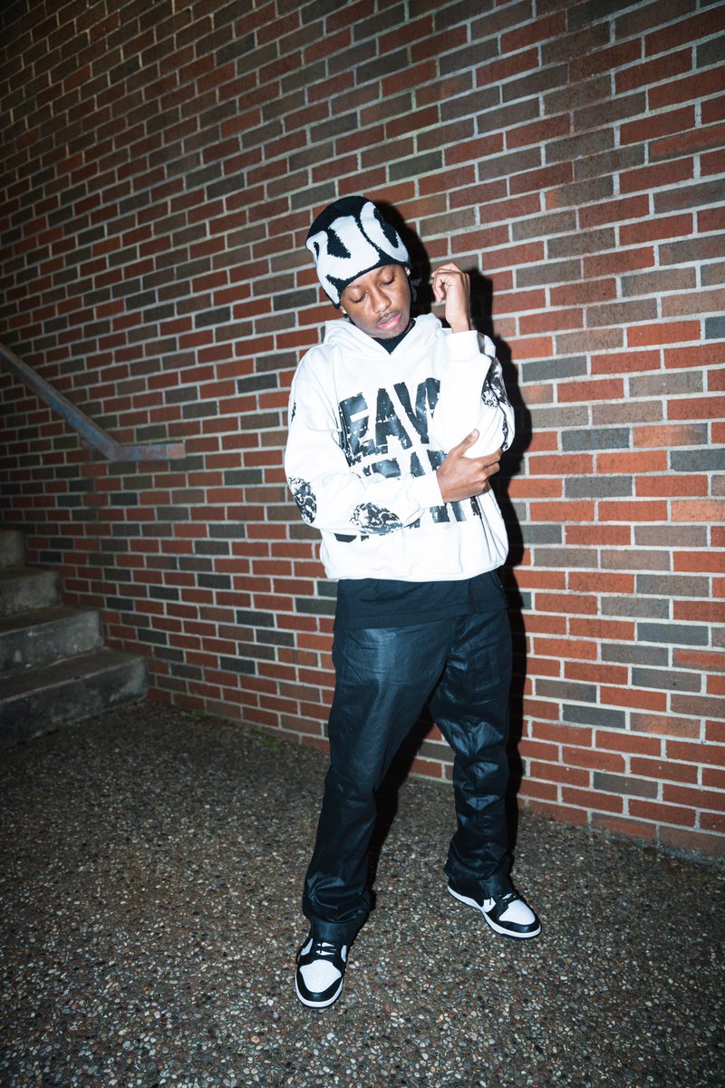 LulCari's tweet image. Ima make em lost count if they addin up the total.. 🏆