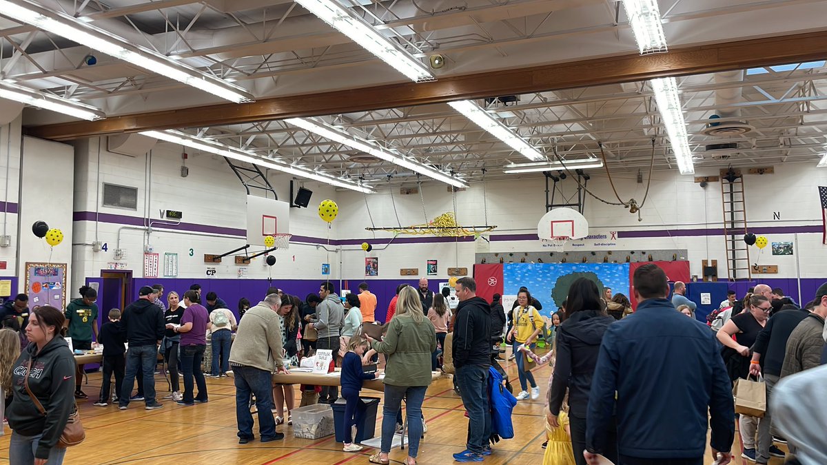 WCSD_Arts's tweet photo. Country Parkway’s Artfest celebrates 100 years of Charles M. Schulz! @WCSD_K12 https://t.co/9Jc0gbcIMk