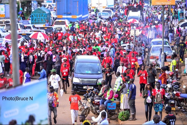 nabilpulisc's tweet photo. @MukasaNsanga @douglas_kawuma @NRMOnline @NUP_Ug @UYDOfficial @OfficialMubs Omugambo gusale mpola mukulu😂😏😏😏...LENIA CHARITY KEVIN FOR MUBS
#Lenia4mubs https://t.co/dFfCsFPdcN