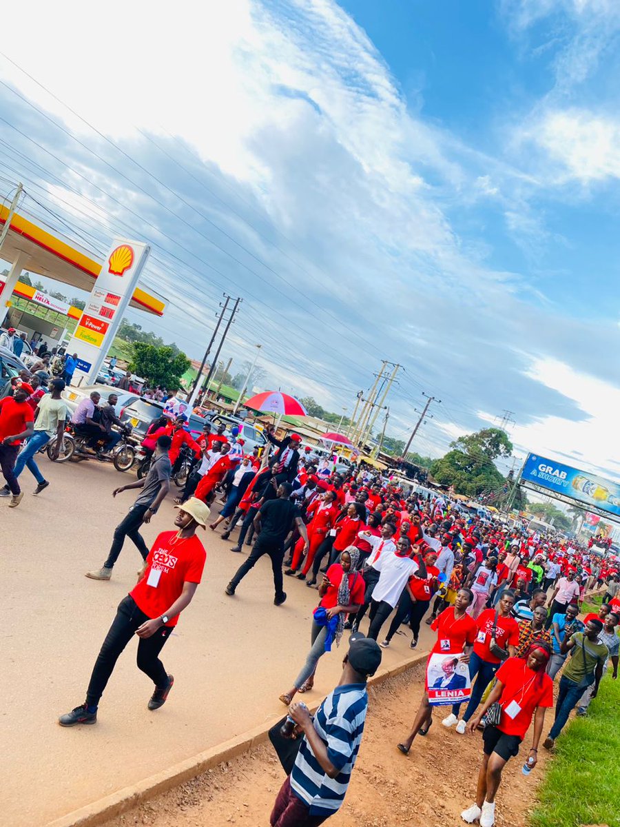 nabilpulisc's tweet photo. @MukasaNsanga @douglas_kawuma @NRMOnline @NUP_Ug @UYDOfficial @OfficialMubs Omugambo gusale mpola mukulu😂😏😏😏...LENIA CHARITY KEVIN FOR MUBS
#Lenia4mubs https://t.co/dFfCsFPdcN
