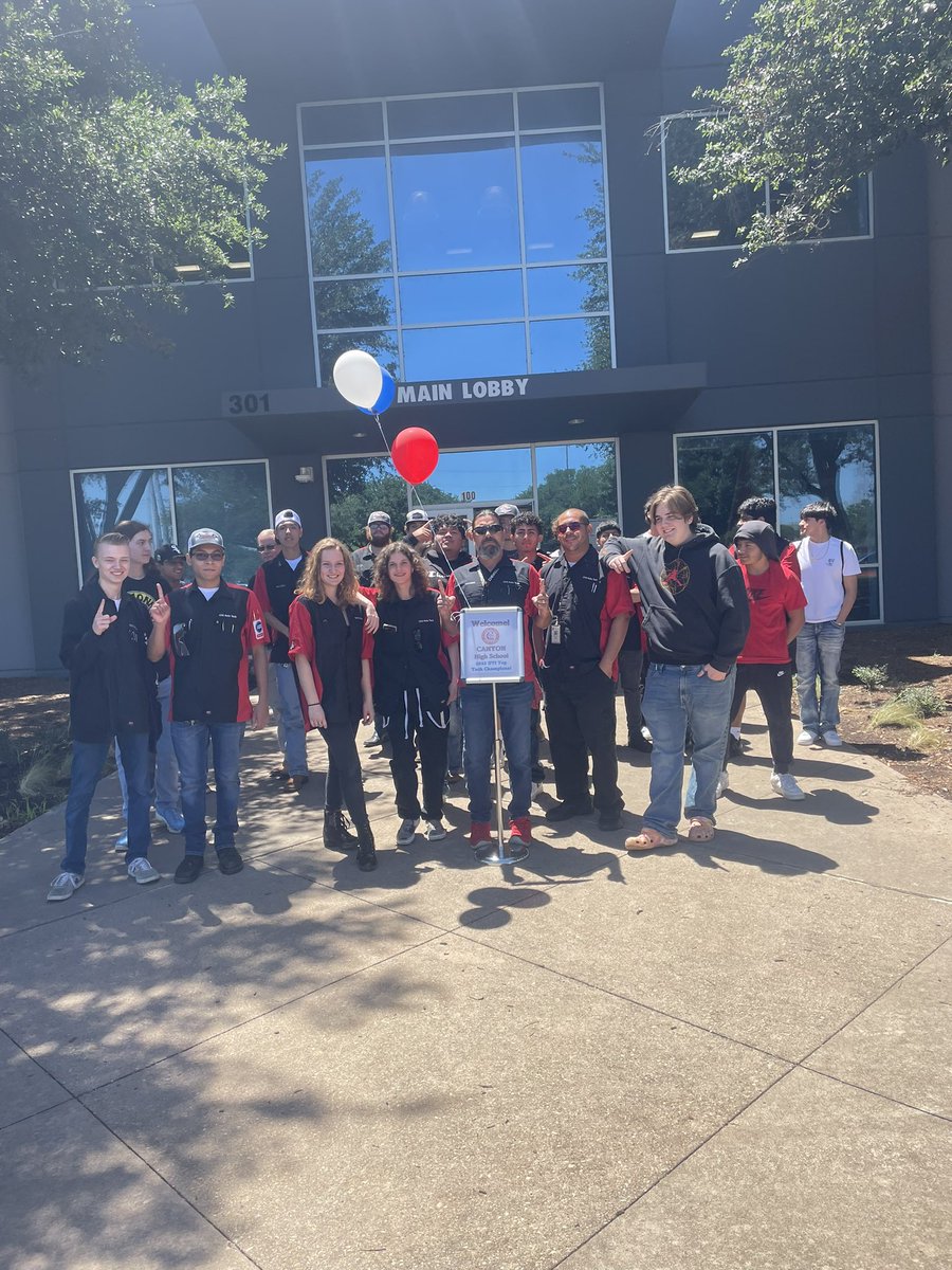 CHS_AutoTech tweet media