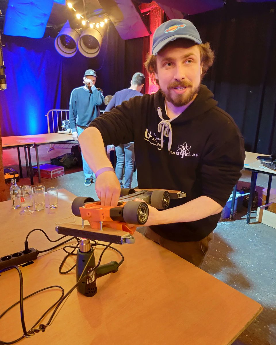 iMagineLab tweet media