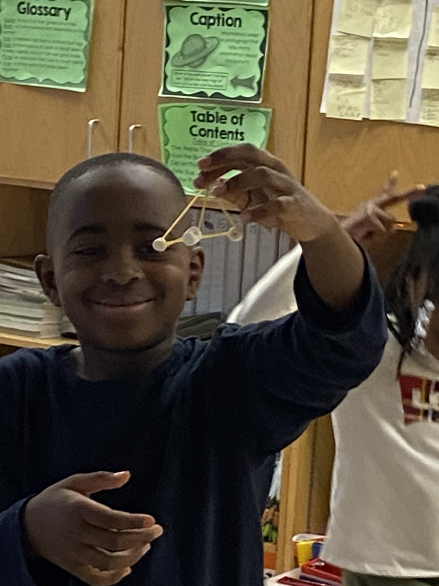 iTeachJones's tweet photo. Today in math we did a math lab! Students got to create 2D and 3D shapes, compare shapes vertices, and make new shapes out of other shapes. Look at the excitement! Our students really enjoyed learning math and ELA together. https://t.co/Yy9RsQQiCH