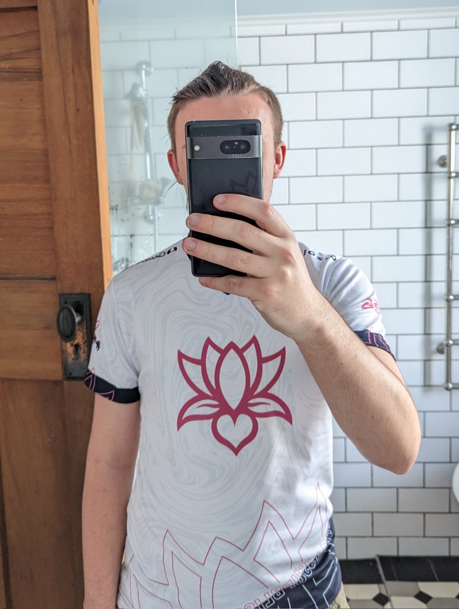 _Pukeko's tweet photo. @TeamBliss_ES merch arriving just in time to support the boys! Code #whynot10 coming in clutch https://t.co/AouCwzRVkE