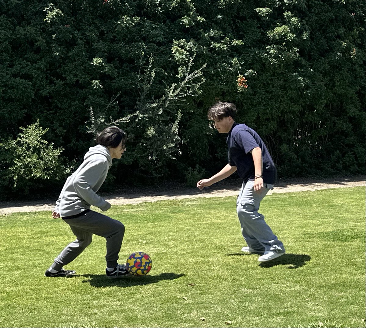 CVHS_Dragons's tweet photo. #Thankyou to all that participated in our 3 v 3 @CVHS_Dragons #soccer tournament this week !! It was super fun and super #competitive!! #lunchtimeactivities #wearedragons https://t.co/rfv3xDt3zK
