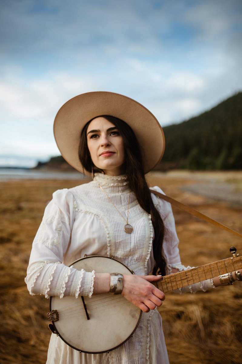 🚨ALBUM RELEASE PARTY🚨 
with <a href="/AnnieBAlaska/">Annie Bartholomew</a> @ Kindred Post on May 5, from 4:30-7! Bring your dancin’ shoes. 💃🏼