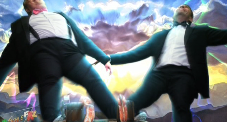 Grafikdrummer's tweet image. Geniales Ende, hätte man auch bei #Grizzly2 mit Stoibers Problembärerklärungen machen können ... #SchleFaZ #Bierfest