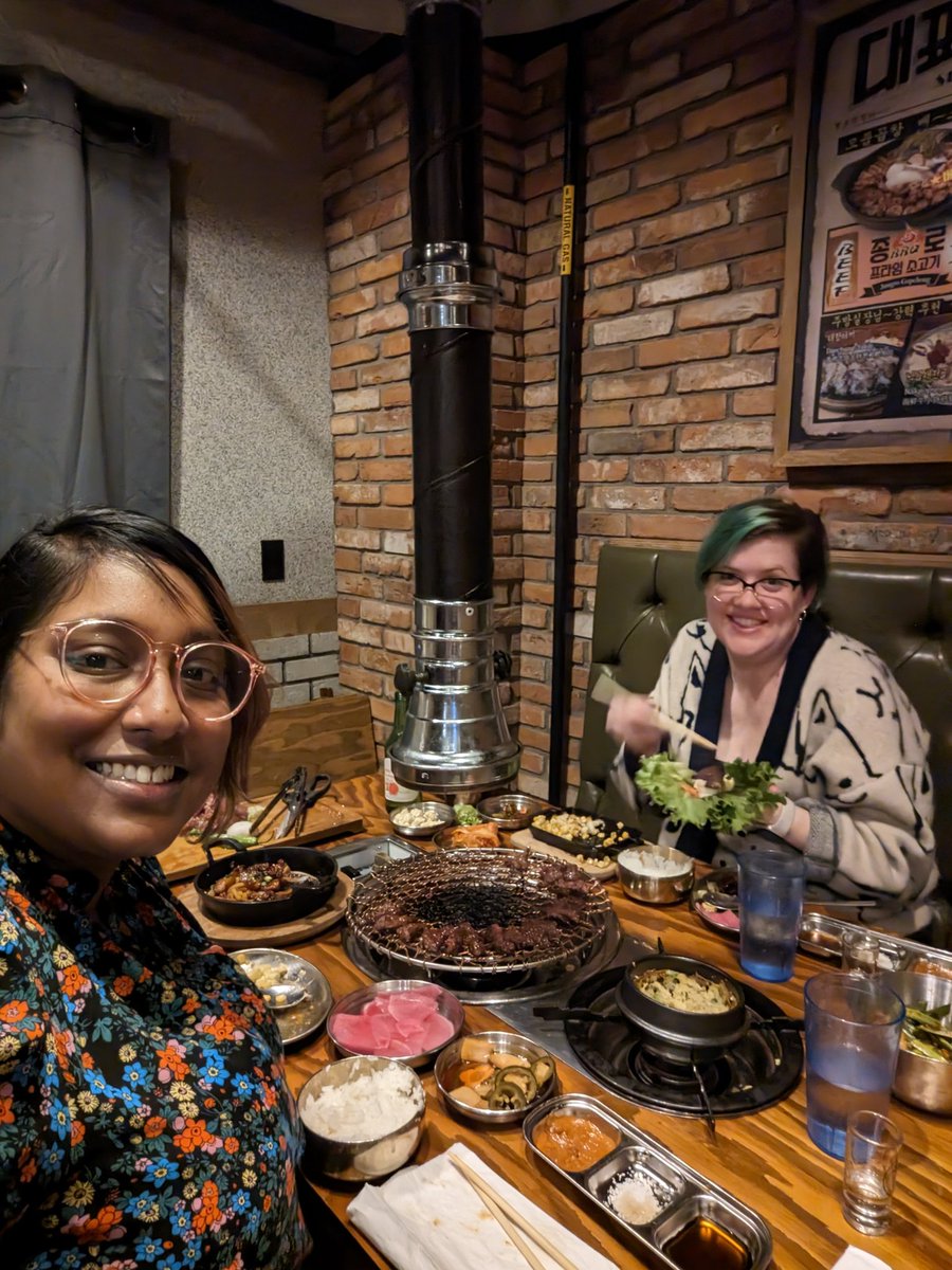 mryoobert's tweet photo. Good Korean BBQ brings me to tears 😭😭😭 and our waiter is a good sport although he thought Taehyung was Taeyang 🤣🤣🤣🤣 #AgustD_SUGA_Tour_in_US @Ot7JellOStan #Jongro https://t.co/D9bBUz7BJy