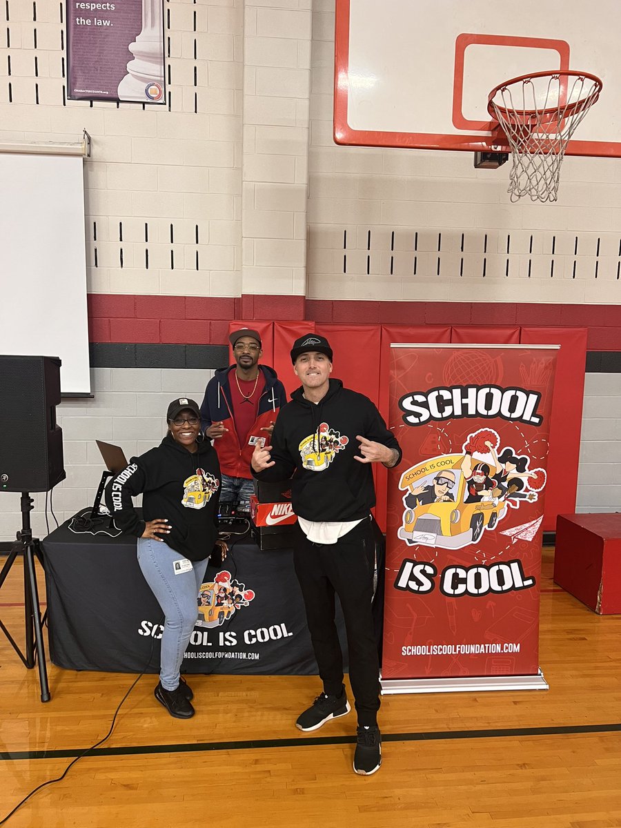EducatedDelta's tweet photo. @catdaddy104 and @schooliscoolja got the scholars @BessieColemanMS hype for STAAR!!! It was just what our scholars needed and they had a time!! ⭐️🔥⭐️
#STAAR
#K104
#schooliscoolfoundation
#CrushtheSTAAR https://t.co/4znvNwLMI1