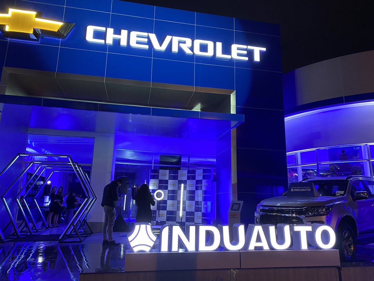 AutomagazineEc's tweet photo. AUTO Magazine con Induauto y Chevrolet Ecuador, en la inauguración de su nuevo concesionario en la ciudad de Quito. Los detalles pronto en https://t.co/xw6gbBsb93: ⬇️
.
#AutoMagazineEc #Induauto #Quito #Concesionario #Chevrolet #Ecuador #AUTO @Induauto_ec1 @induauto @Induautoec https://t.co/Qwlb8RDvqd