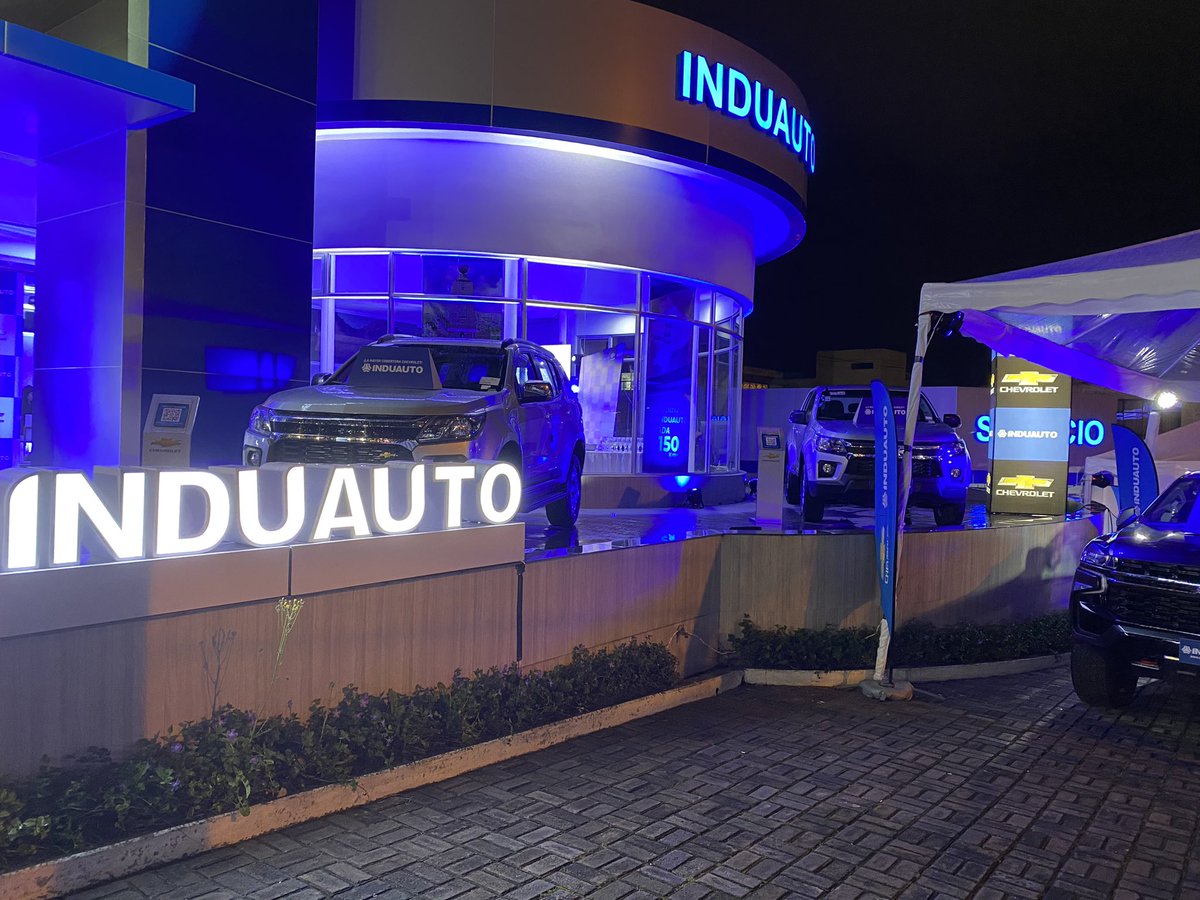 AutomagazineEc's tweet photo. AUTO Magazine con Induauto y Chevrolet Ecuador, en la inauguración de su nuevo concesionario en la ciudad de Quito. Los detalles pronto en https://t.co/xw6gbBsb93: ⬇️
.
#AutoMagazineEc #Induauto #Quito #Concesionario #Chevrolet #Ecuador #AUTO @Induauto_ec1 @induauto @Induautoec https://t.co/Qwlb8RDvqd