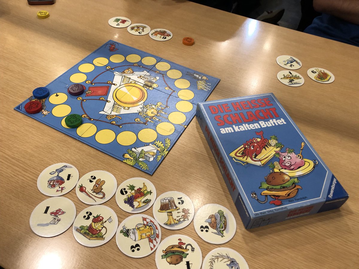 kimnii_game's tweet photo. 冷たい料理の熱い闘い
プッシュオーバー
名作『ウミガメの島』のアレンジ作を2作プレイ。
冷たい料理の…は、ほぼウミガメ。アート良き。なぜかバカ勝ち。
プッシュ…は、乗っかるのではなく突き落としになり、バーストすると貯まるジャックポットを1周するともらえるとほぼ別ゲー。
#alex100 https://t.co/MLjchzGmpa
