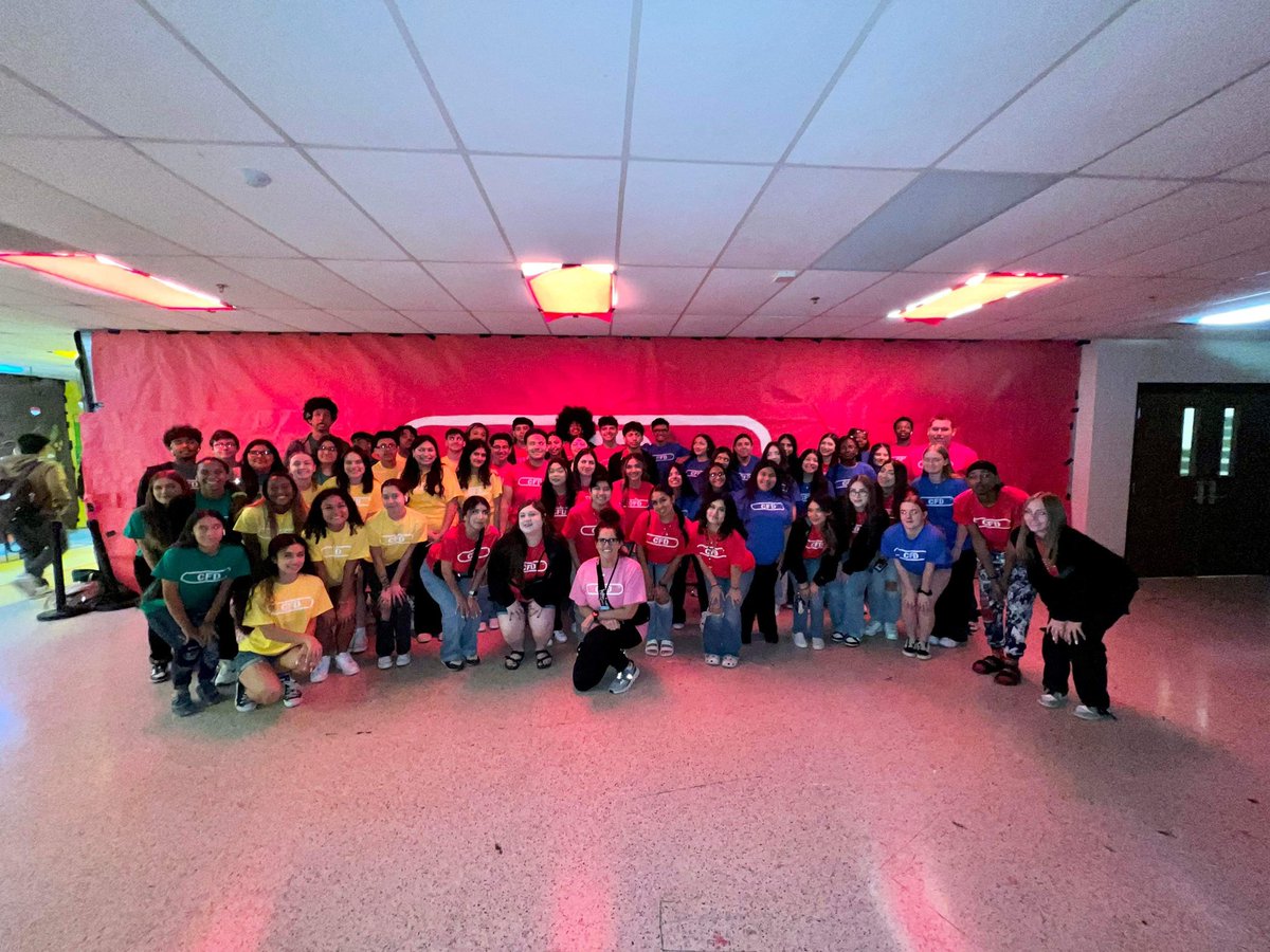PutnamCityOK's tweet photo. Huge shout out to the PCW student body, teachers, staff, admin, families, and community for a fantastic CFD 
week! They raised💲1️⃣4️⃣,7️⃣2️⃣2️⃣ for @OMRF! 🩵 
Also, check out these immaculate hallway decorations.
😱 Well done, StuCo! #philanthropyweek #CancerResearch #GoBoldly https://t.co/biHKGojvPT