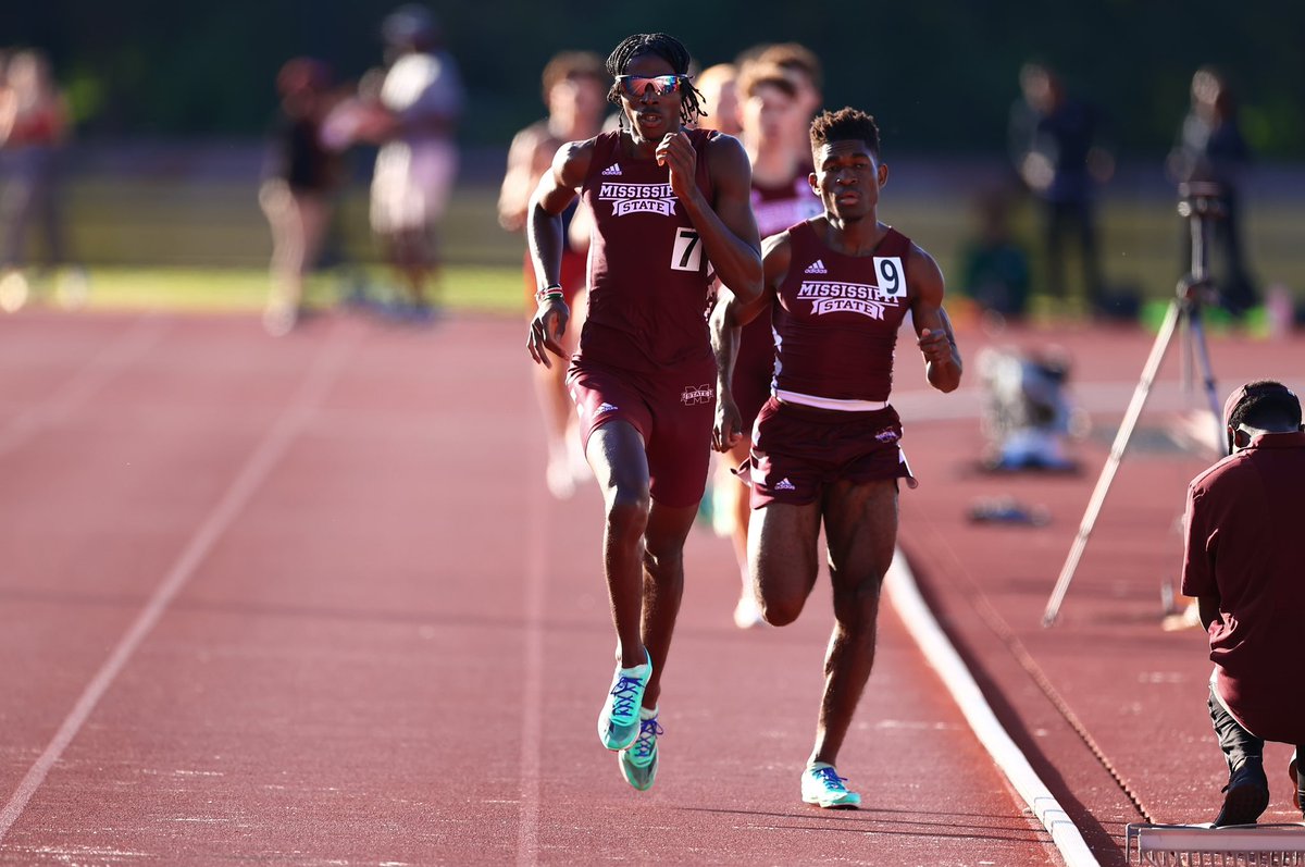 HailStateTF's tweet photo. The Dawgs win both the men’s &amp; womens 800m elite division races!

Navasky Anderson earned a season best time of 1:47.40.

Zoe Brito-Babapulle set a new personal best with a time of 2:05.66

#HailState🐶 https://t.co/EMyHmdb8oR