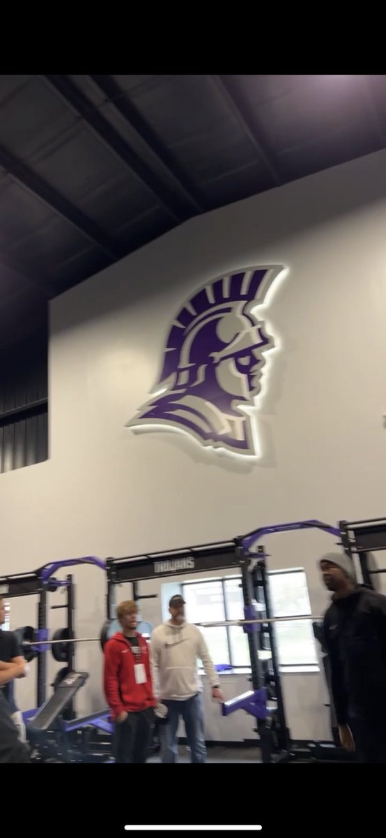 NickBDavenport4's tweet photo. Had a great time at Taylor University today! Huge thanks to @CoachTSharp for the invite, and I hope to be back down soon!
@taylor_football @Coach_Mingo @CoachLangvardt @Coach_Boddie @ncsa @qb1ndy @Bryan_Ault @WhitingFootball https://t.co/PKRJfvtK2V