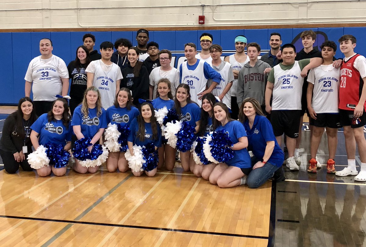 Home opener for unified basketball ends with a Knights victory! So much #ElwoodPride filled our gymnasium this afternoon. Next home game 5/4 at 4pm. #GoKnights! @Elwood_Super <a href="/JG_Athletics/">John Glenn Athletics</a> <a href="/glenn_bball/">John Glenn BBALL</a>