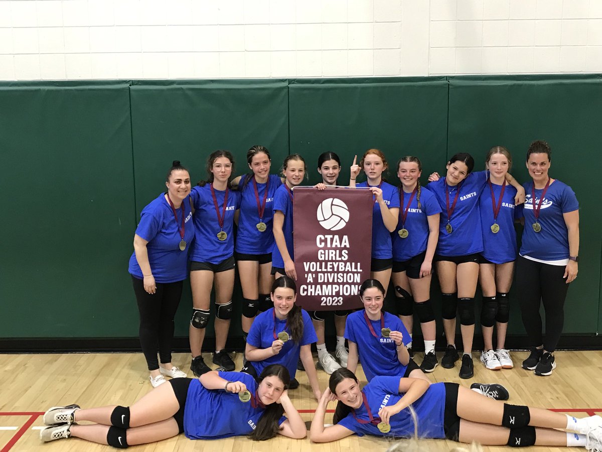 OurLourdes's tweet photo. Some incredible volleyball played tonight at MTS!  Congrats to both our boys and girls teams! https://t.co/rvLMGeSNqZ