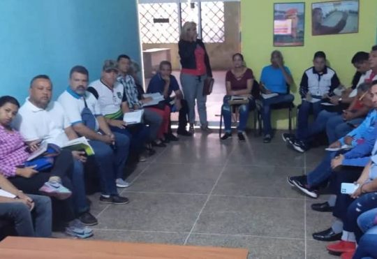 Instalan gabinete del sistema de formación comunal del estado Apure
bit.ly/3Vj3Ci4

#JusticiaYReparación