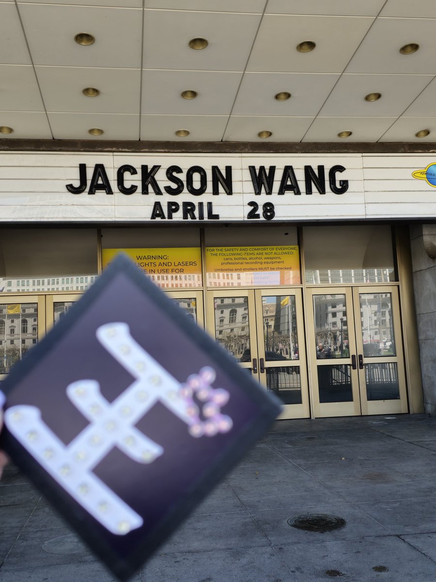 AddictingSmile's tweet photo. Jacky will never miss #MAGICMAN 's show

#JacksonWangWorldTourinSF
#MAGICMANWorldTour 
#JacksonWangWorldTour https://t.co/mKmwQaCz7h