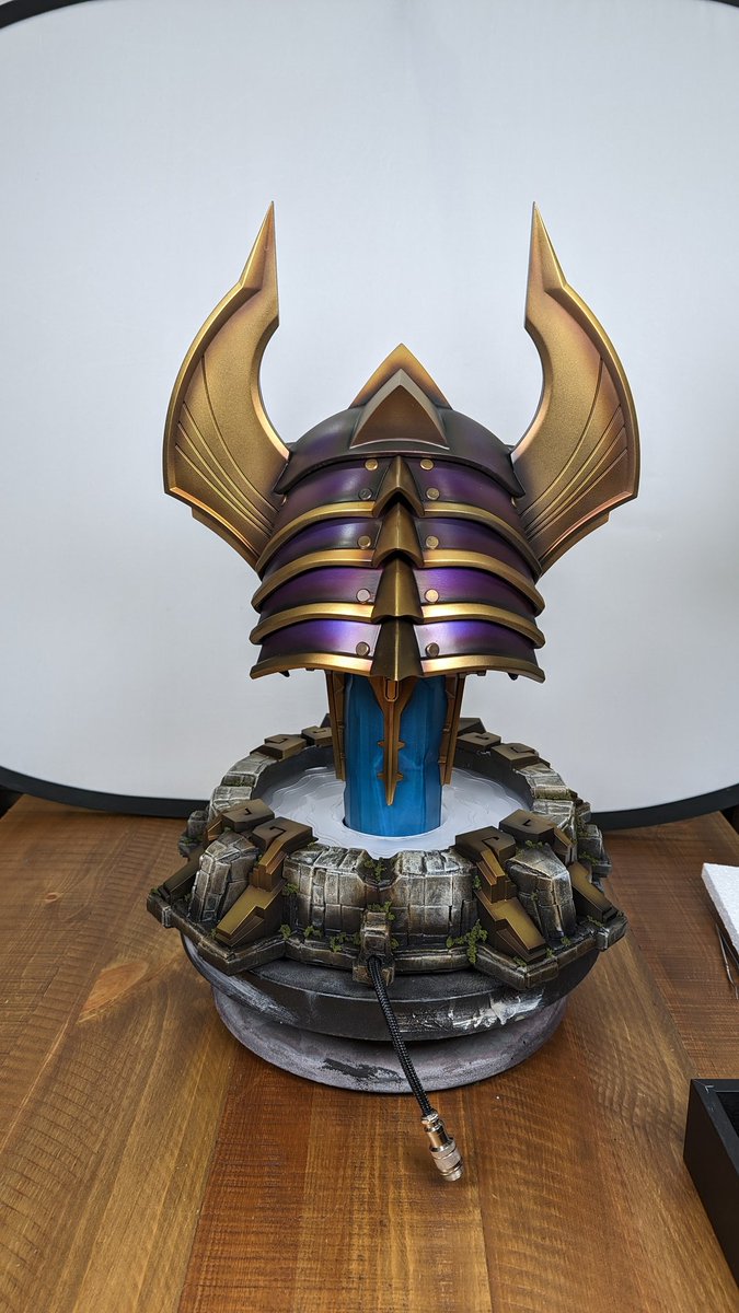 Hokuprops's tweet image. Some better shots of @alwaysplanahea1 of @TeamLiquid 1st place #lcschampionsqueue #pathtolcs prizing.
Big thanks to @Whoopley for working with us to make some of our best awards yet.