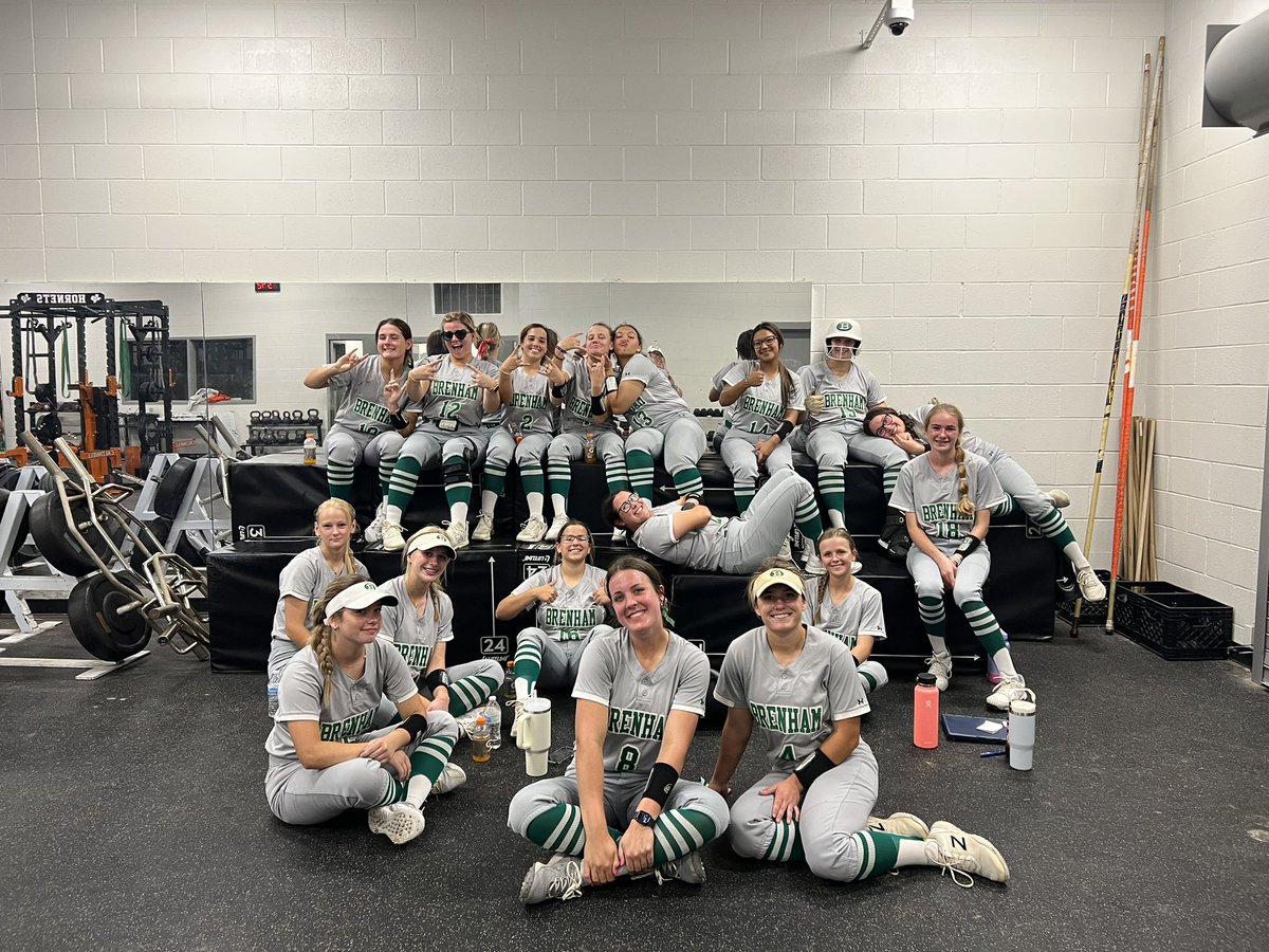 BrenhamSB's tweet image. In a rain delay…after 5 complete innings 0-0! #controllables #wewill #chasinggreatness