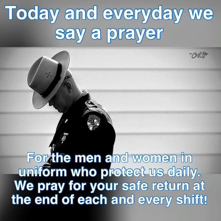 Police_Supporte's tweet photo. Today and everyday we say a prayer 🙏

#bluelinefamily #fitcops #fitcop #bluelivesmatter #thinbluelinefamily #cops #police #lawenforcement #bluelinefamily #thinblueline #coplife  #patrol #blueline #bestoftheday  #photooftheday #support https://t.co/PQnupHmkNc