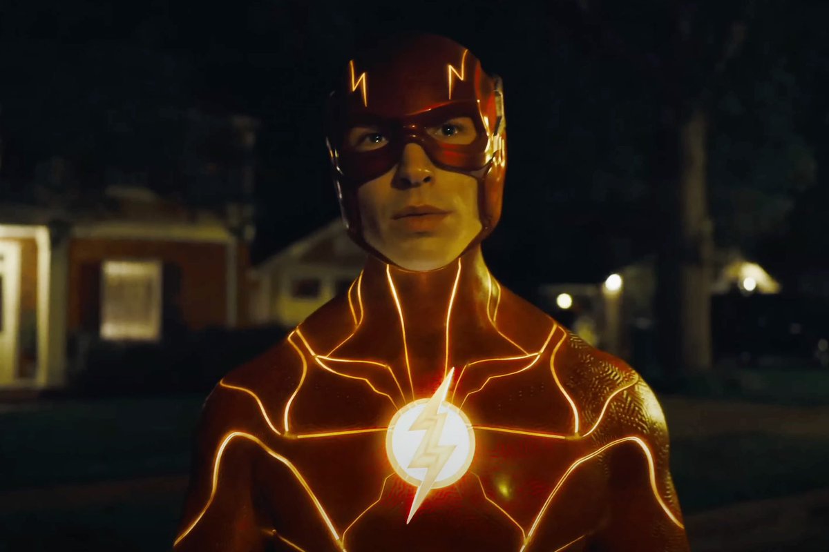 DiscussingFilm's tweet photo. James Gunn says “we’re going to have to wait and see” if Ezra Miller will continue as The Flash — “I mean, we’ll see how things go.”

(Source: @APEntertainment) https://t.co/ydo6zsv5ZP
