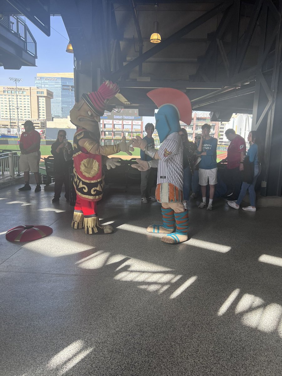 Cheer_ELDO's tweet photo. Join SISD at the Chihuahua game!! #AztecCheer #SISD https://t.co/AyZ4g5jBgg