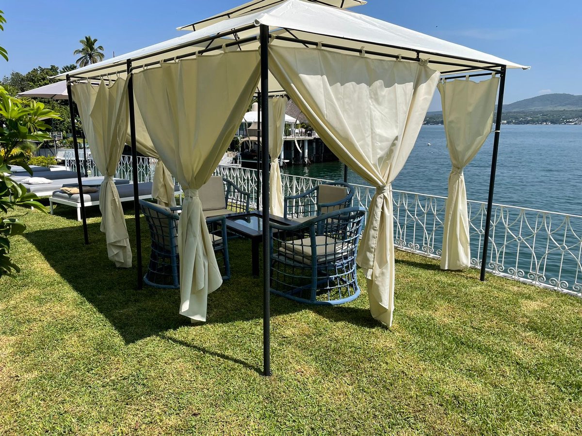 TeqAzuky's tweet photo. Beach club
Book now #english soplen https://t.co/WJfosm0cRs