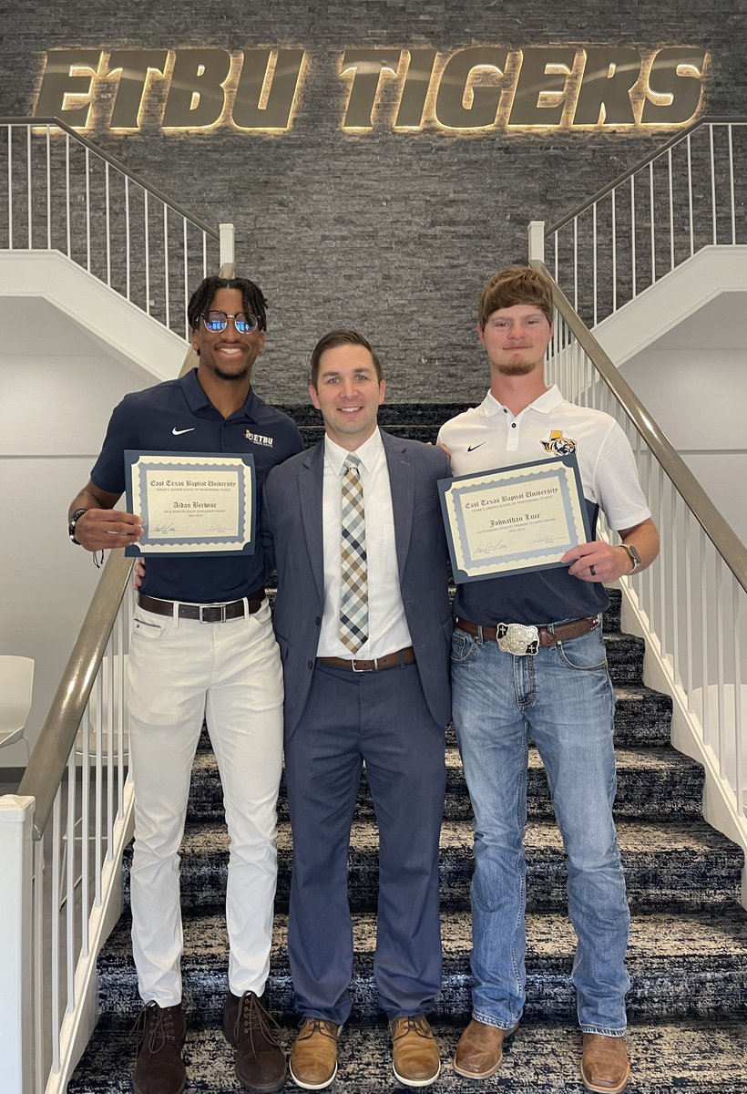 MRichATC's tweet photo. We recognized these two @ETBU_AT students this morning! Proud of their growth and the confidence they have gained. They will be incredible assets as athletic trainers and will make a positive impact on those they serve! Its a privilege to share a classroom with them!
#ETBU https://t.co/ORMokffLat