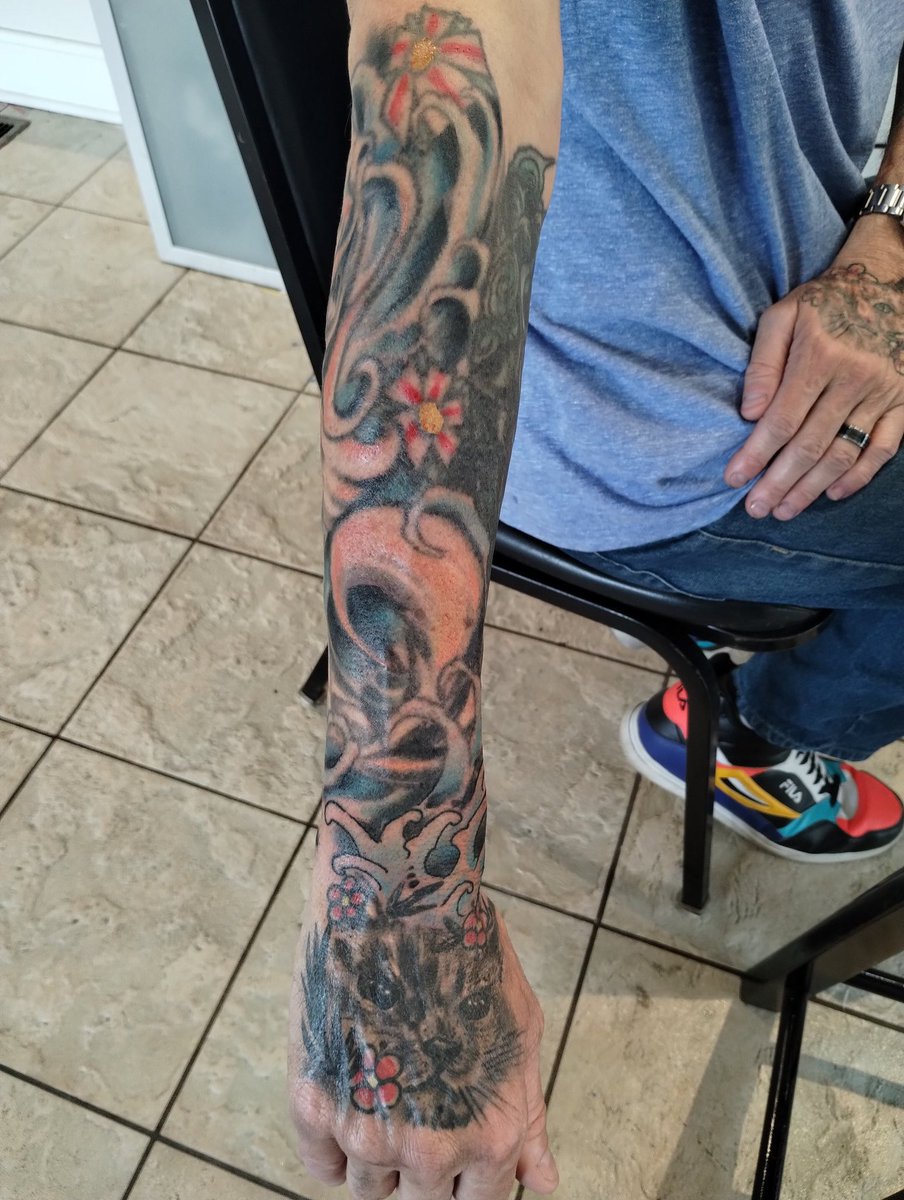 MikeMcnabbTatFW's tweet photo. Got the chance to tattoo my buddy @TropicalLustXXX and his amazing wife @KendraLynnXXX yesterday!

You could be next...Just make an appointment 🙏 https://t.co/wGaUR6a330