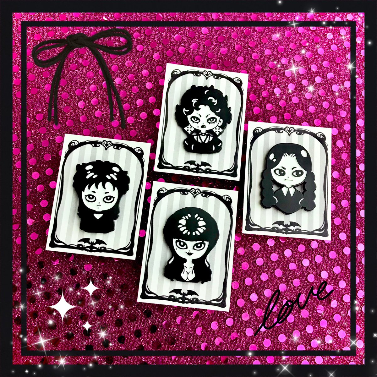 Last minute backing card design change and I really love them!! Still waiting on sticker sheets tho~ 🖤