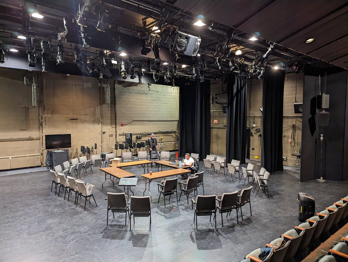 gearsgeary's tweet photo. Stoked 4 reading of my QEIII/Black Betty - a lost Shakespeare play - at @banffcentre in beaut Margaret Greenham Theatre, as part of #PlaywrightsLab23 Many thanks to @NightswimmingTh BQ, Kodie Rollan, Jenna Rodgers &amp; Eden Middleton &amp; playwrights/performers for making it happen :) https://t.co/EnXKnurw0q